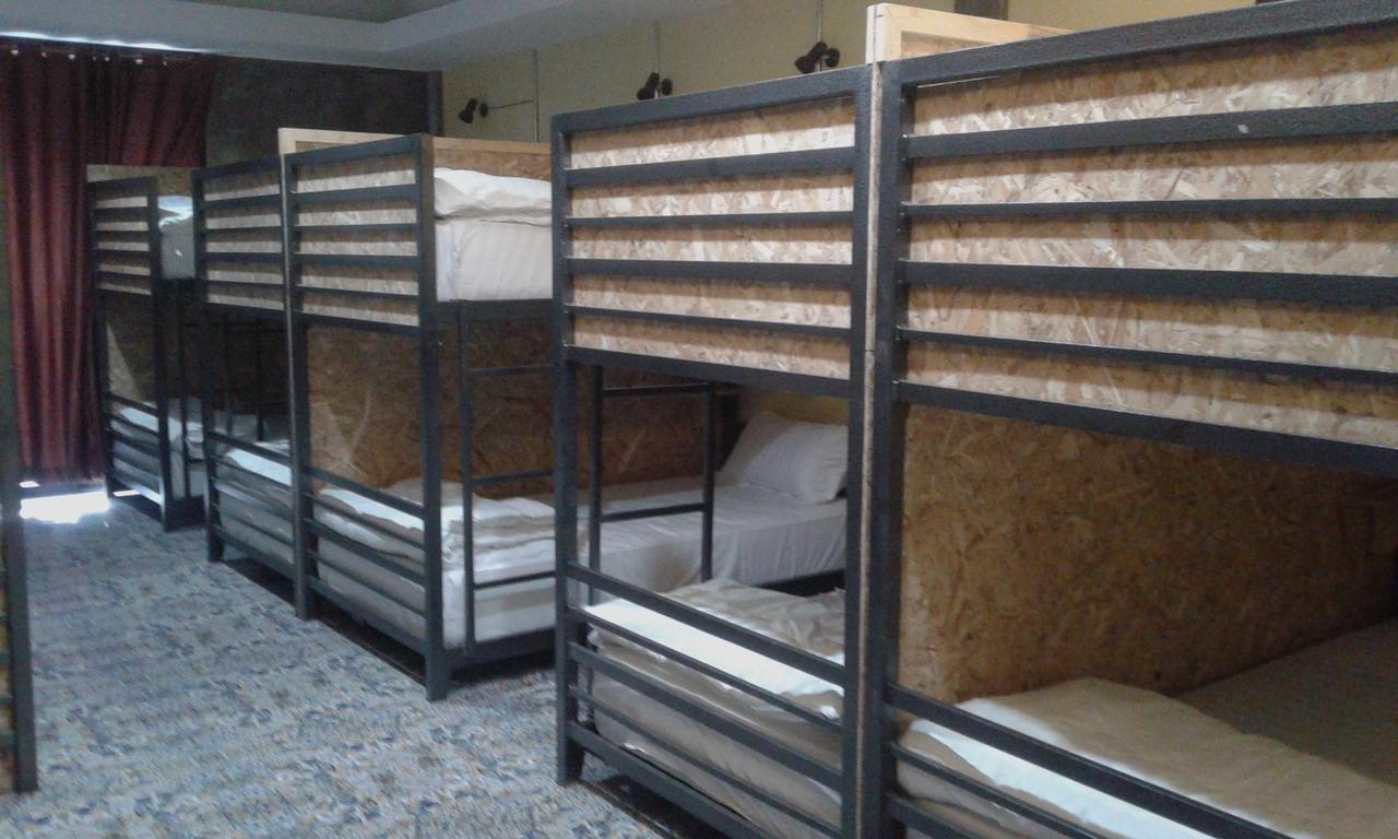 King Kong Hostel At Krabi town Extérieur photo