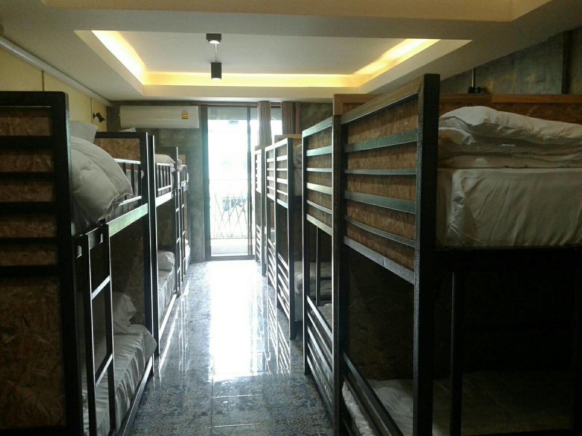 King Kong Hostel At Krabi town Extérieur photo