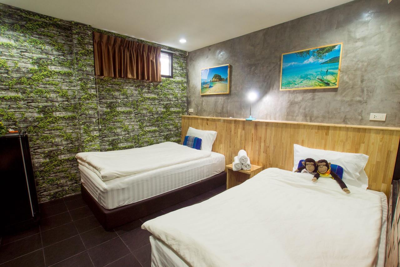 King Kong Hostel At Krabi town Extérieur photo